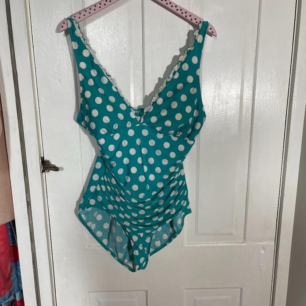 Jantzen TrimSwim Polka Dot bathing suit